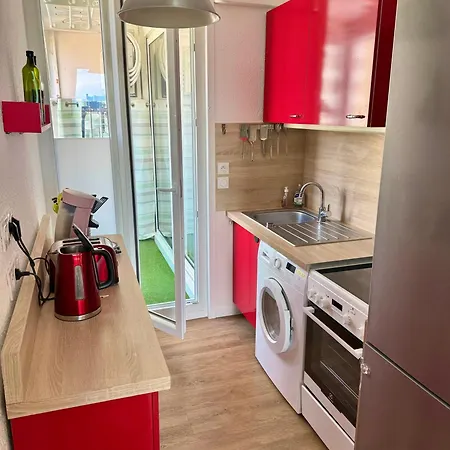 Apartment Pour Curistes Joli T2 Vue Chateau Greoux-les-Bains